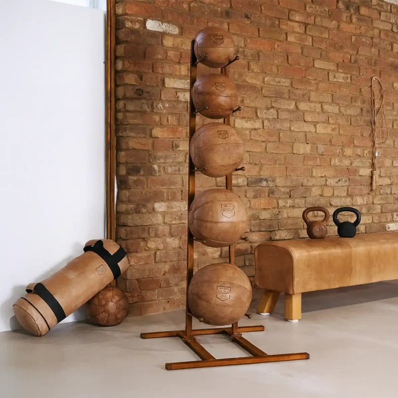 Medizinball Ständer für bis zu 5 Medizinbälle | 70 x 70 x 170 cm