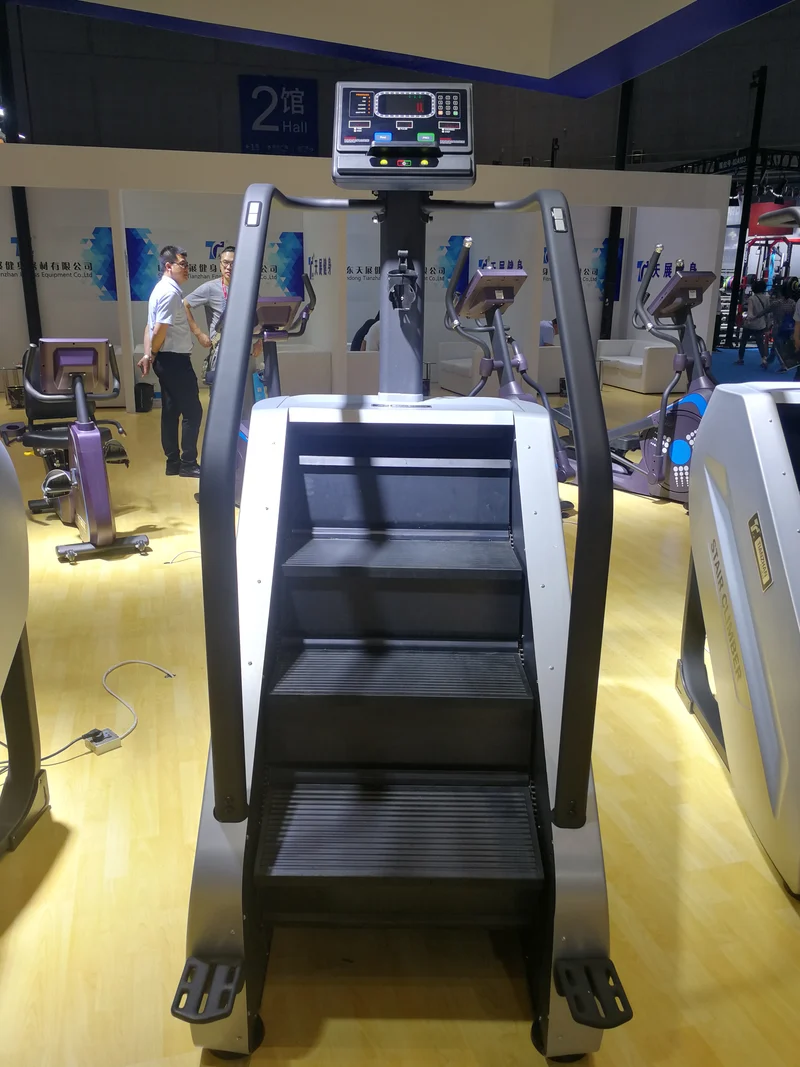 TZ-FITNESS® STAIR CLIMPER TZ-N2040B Treppensteiger mit Standard LED Konsole