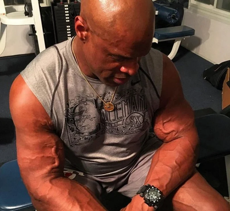 S-FORCE - SPORTUHREN FÜR BODYBUILDER, SCHAUSPIELER UND MODELS
