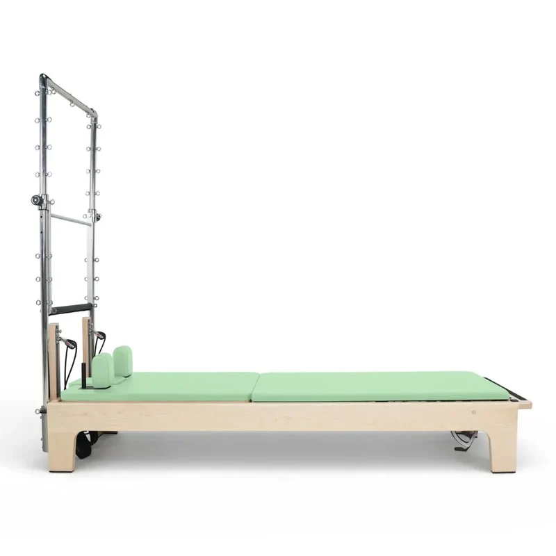 Elina Pilates Club Reformer mit Tower