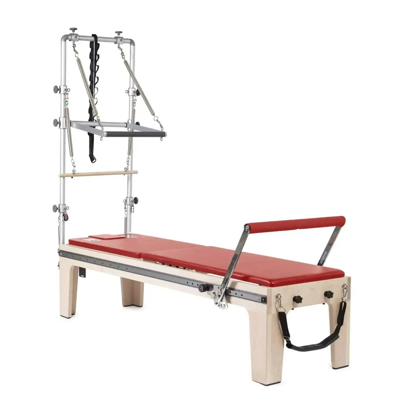 Elina Pilates Master Instructor Physio Reformer mit Tower