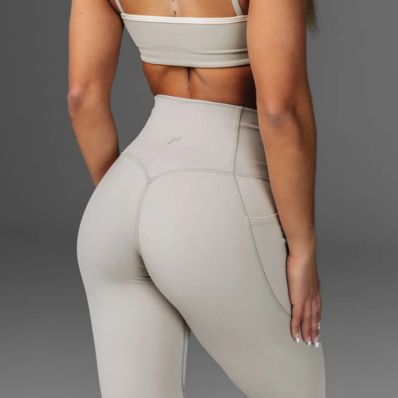 Adapt Legging - Regular (27.5" Inseam)