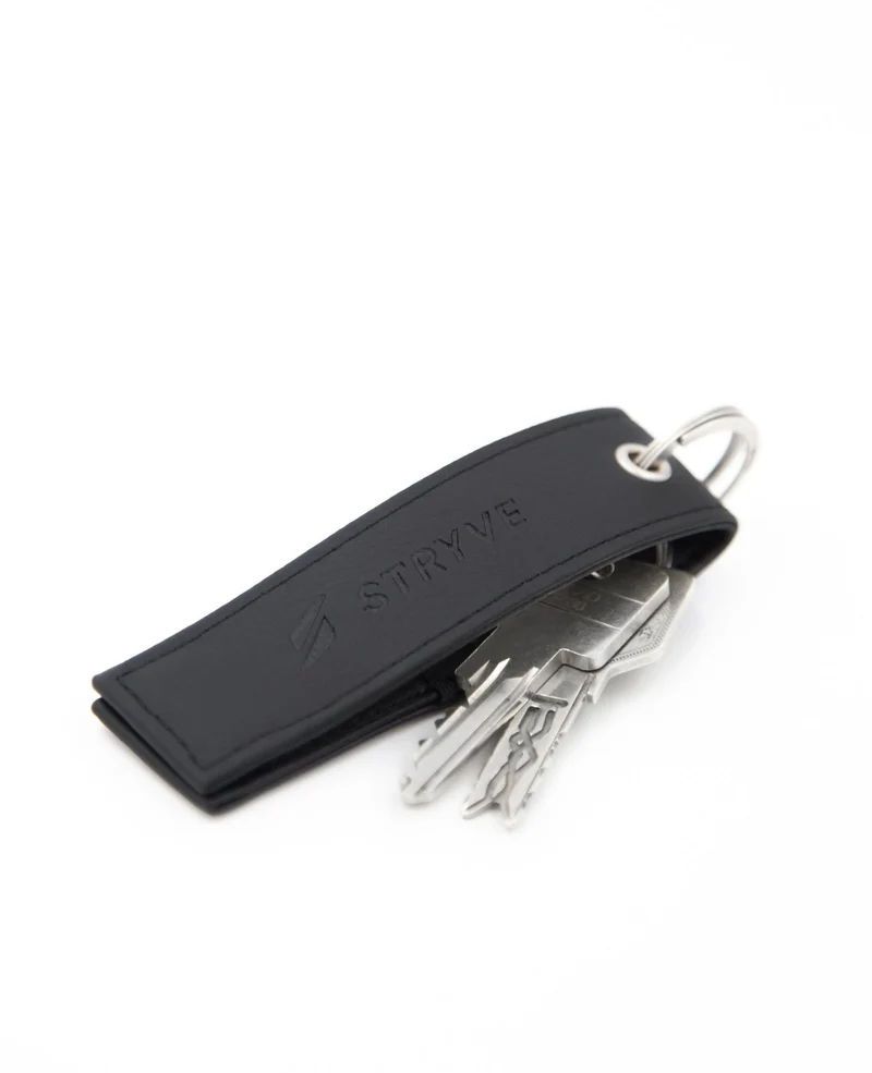 Schlüsselanhänger aus Kunstleder – STRYVE Keychain