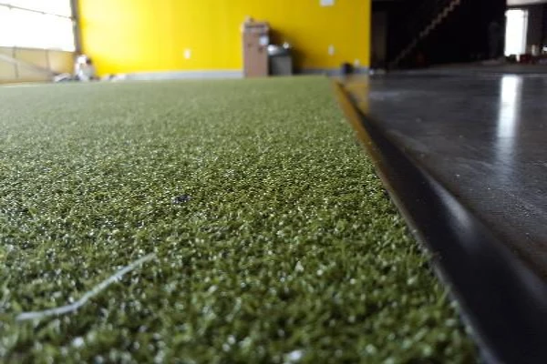 Artificial Turf Rolls Fit 40 Performance Turf, 5mm Foam Backing, 3/4-Inch Pile