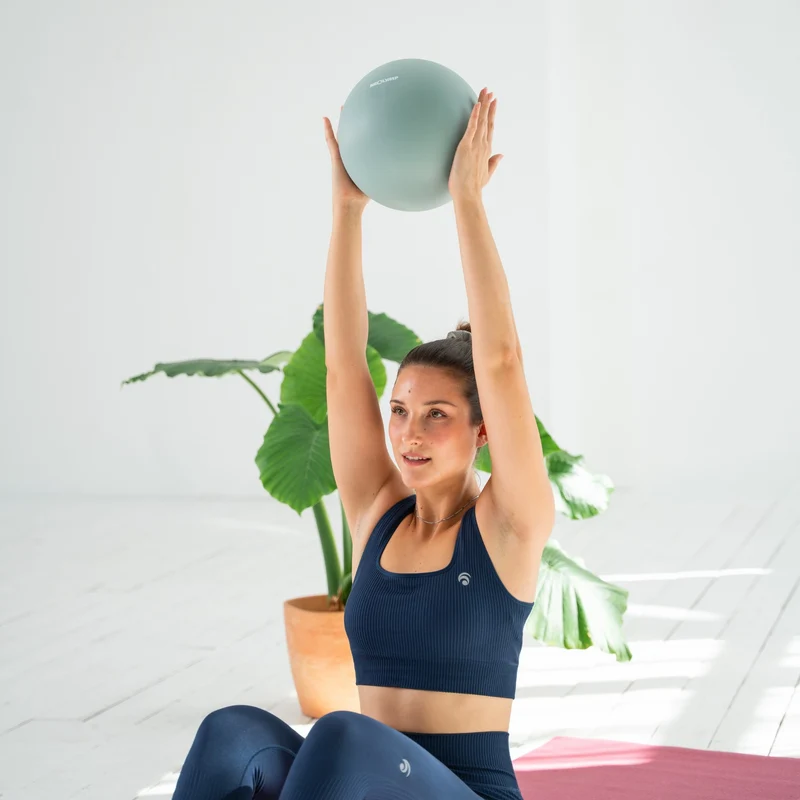 Pilatesball 20 cm - aus Silikon, inkl. Ballpumpe – Matcha | B-Ware