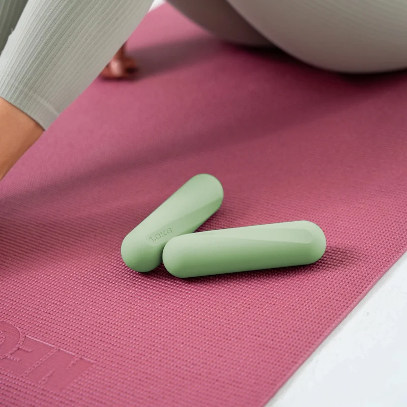 Pilateshanteln 2er Set aus hochwertigem Silikon, Matcha / 1 kg | B-Ware