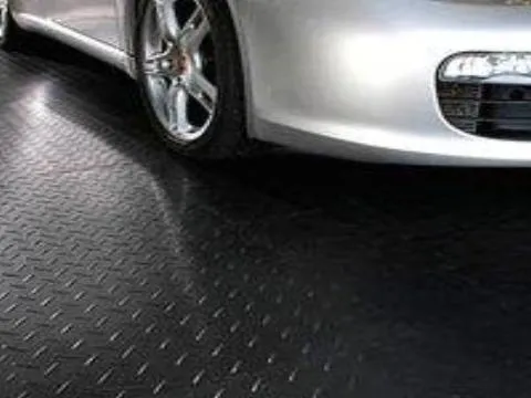 PVC Garage Floor Tiles - Interlocking Diamond Pattern, Durable 20.5-Inch Tiles
