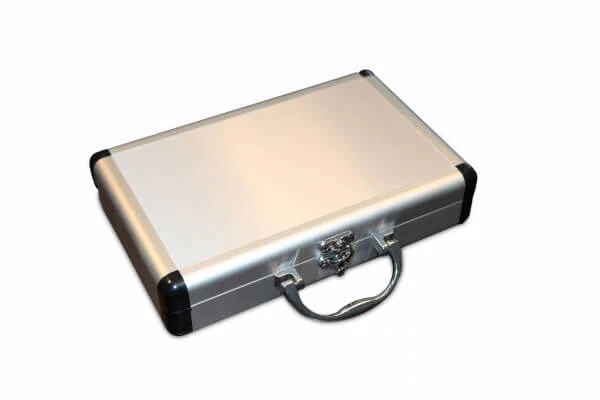 Massagepistole Adjustment Gun „MyoGun“ mit verschiedenen Aufsätzen