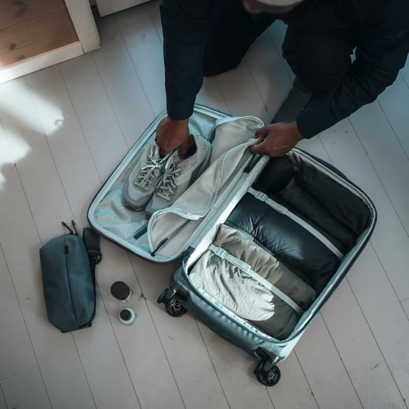 Thule Maleta de Viaje de Mano con Ruedas Aion, 35 Litros