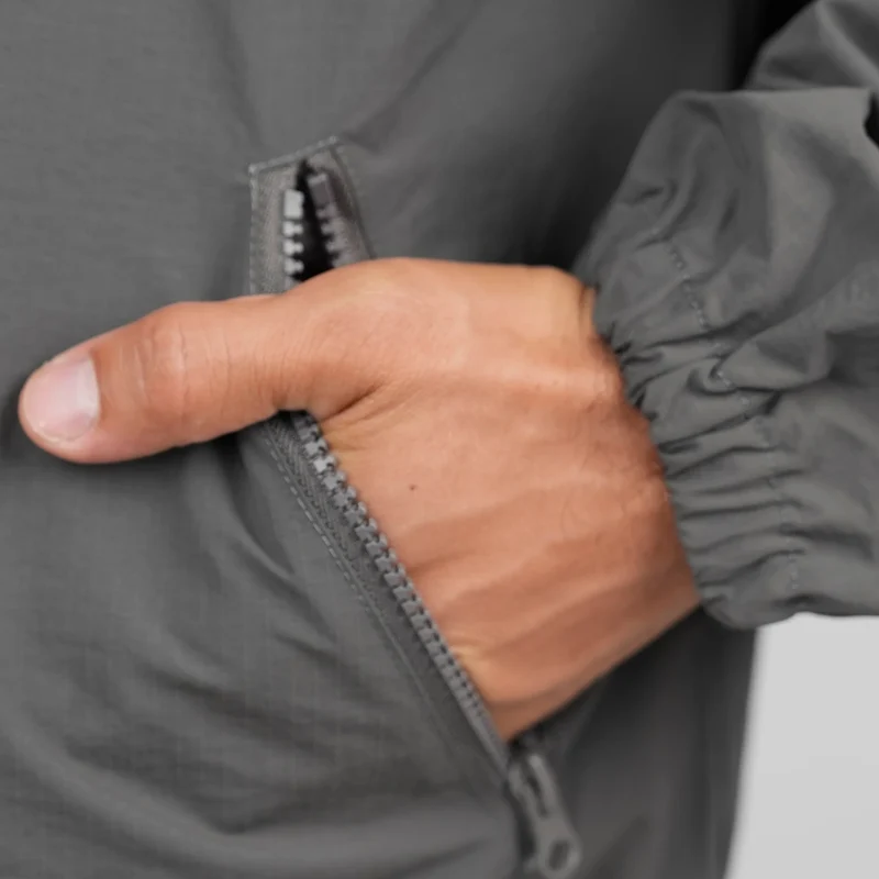 TNG Jacket Water Resistant Gris, para Hombre