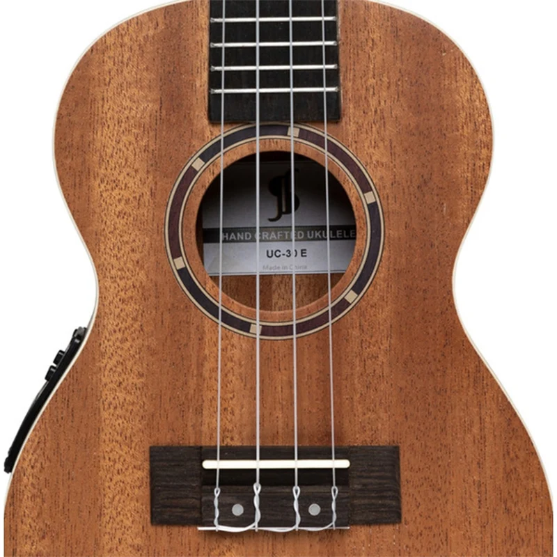 Stagg Ukelele Electro Acústico de Concierto Caoba, UC-30E