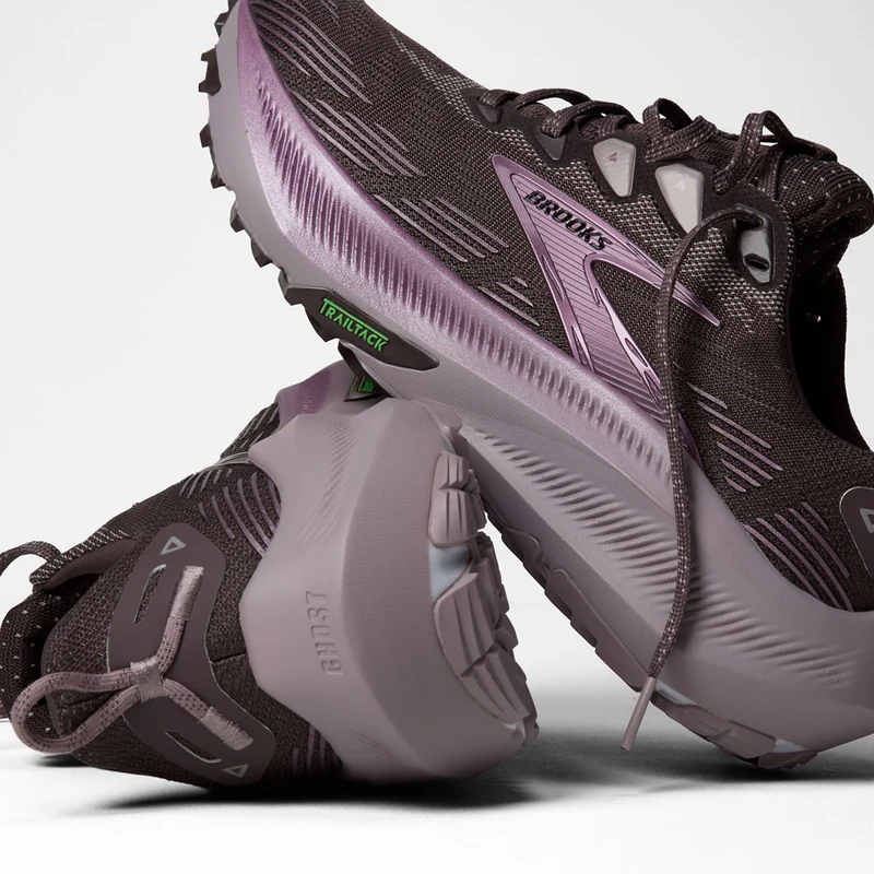 Brooks Ghost Trail, Laufschuh, Damen, Raisin/Purple/Metallic