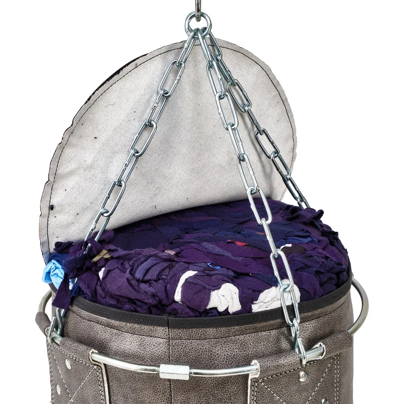 Vintage Jab & Hook Boxsack mit Stahlkette und Metallring