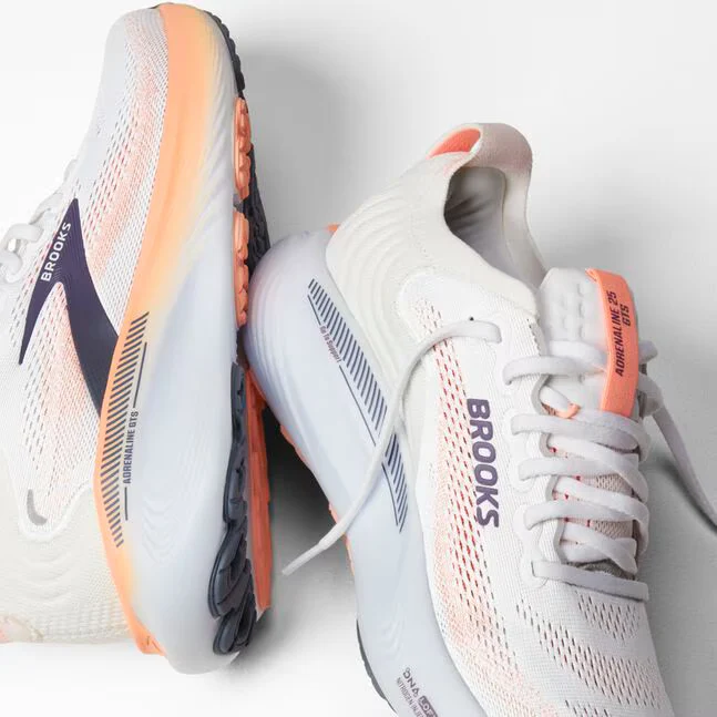 Brooks Adrenaline GTS 25, Laufschuh, Damen, Oyster Mushroom/Peach/Grape