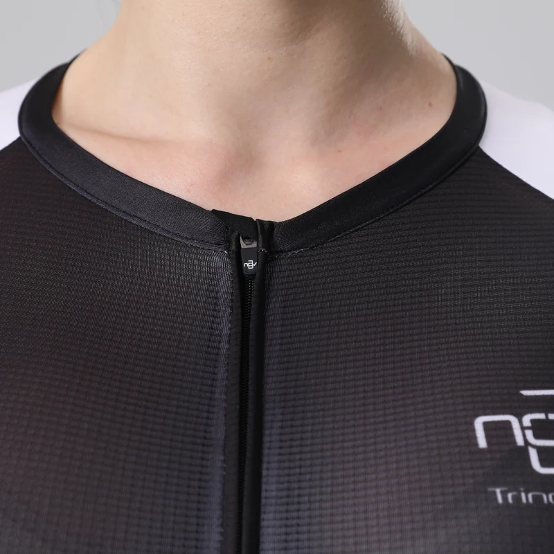Trinovate Essential Aero Trisuit Sleeved, Damen, Midnight Black