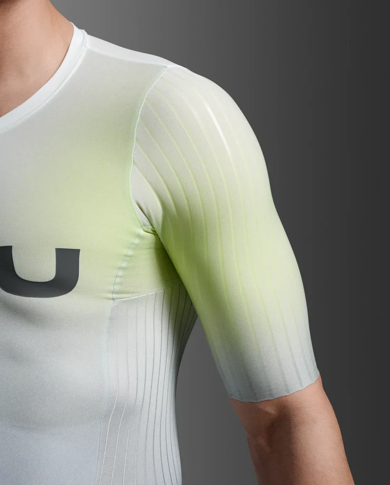 2XU Light Speed React Sleeved Trisuit, Herren, Cool Matcha/India Ink