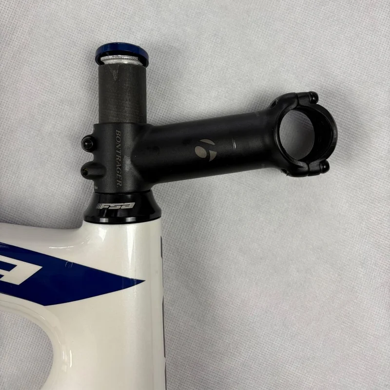 Fuji ALTAMIRA 2.1, Fahrradrahmen, elektronisch, weiß/blau