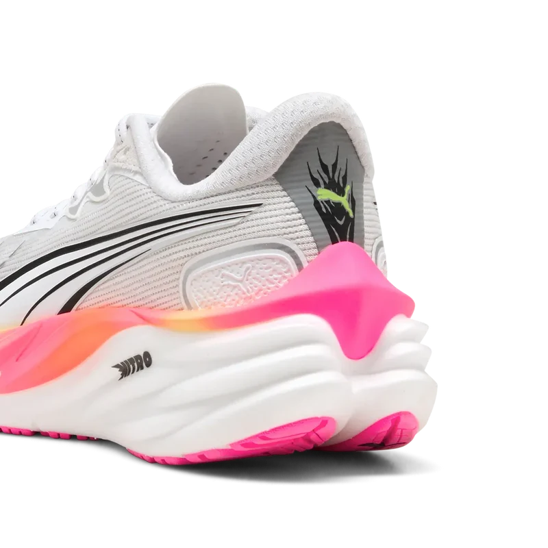 Puma Velocity NITRO™ 4, Laufschuh, Damen, Puma White/Glowing Red/Poison Pink