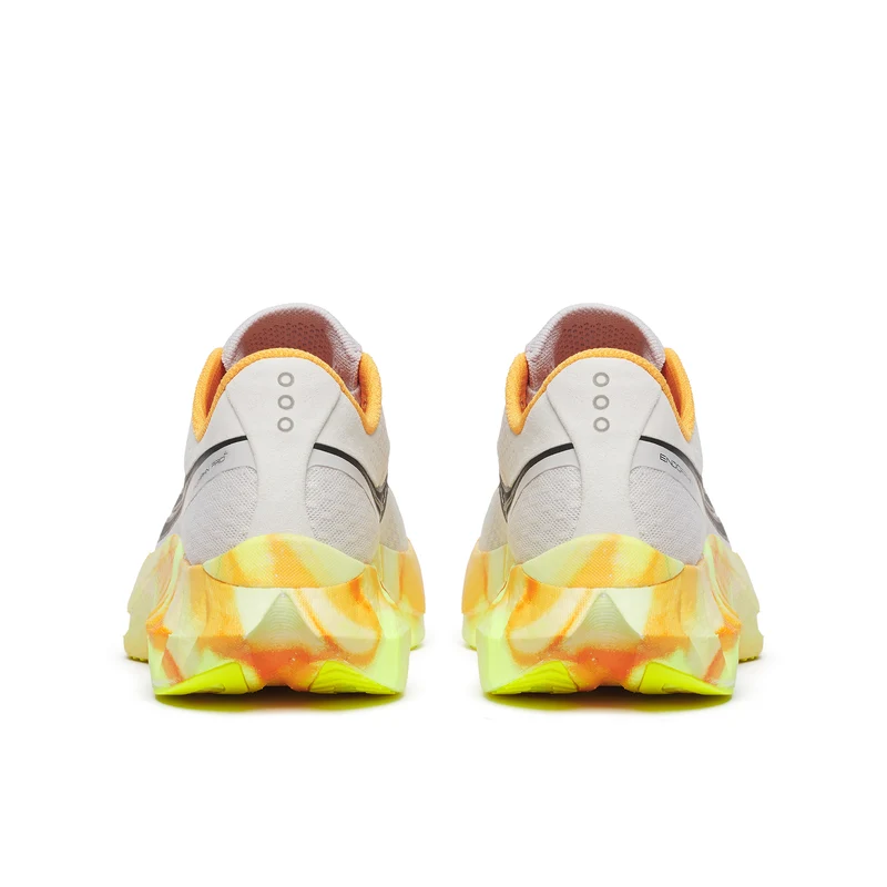Saucony Endorphin Pro 4, Laufschuh, Herren, Fog/Peel